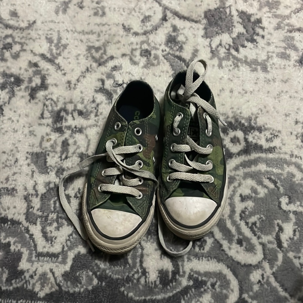Toddler boy converse size 11